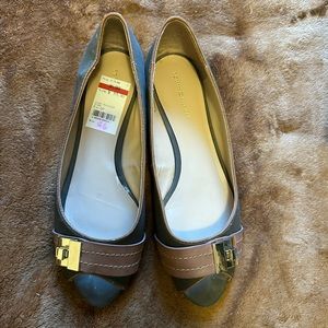 Condition: Excellent Used | Size 8.5 Women | Tommy Hilfiger Flats